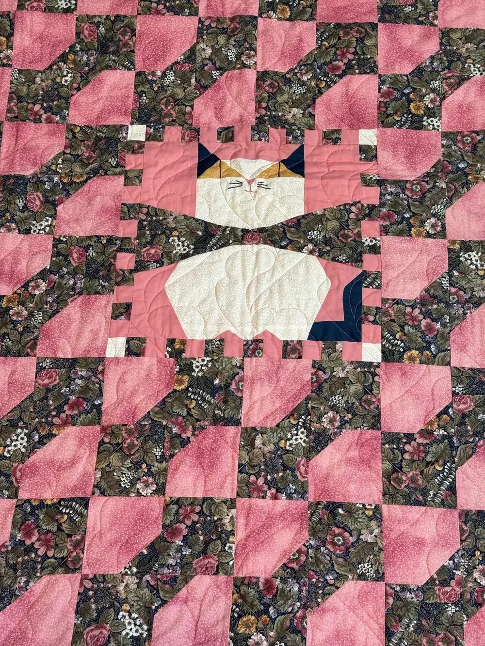 Handmade Patchwork Quilt Four Square Pattern Pink Florals Kitty Cat Centered VTG